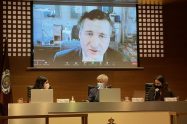 Imagen de la presentación del informe 5 asistentes y presentadores virtuales en el periodismo